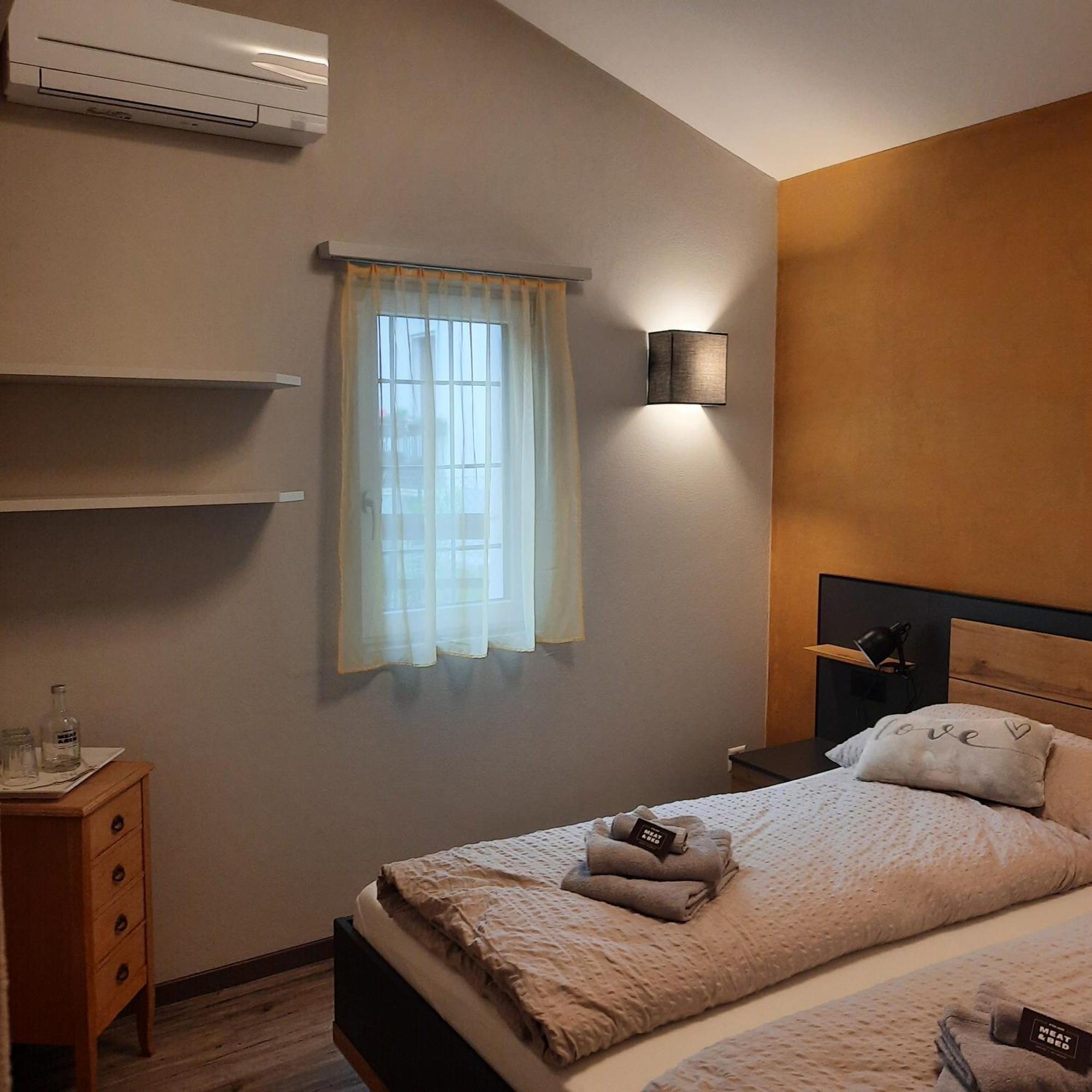 Stalder Meat & Bed Panzió Muralto Kültér fotó